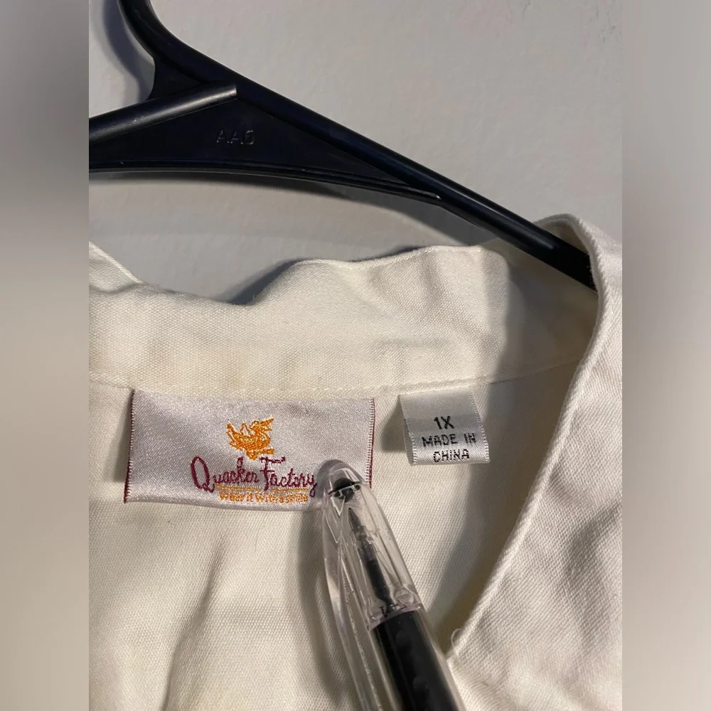 Item 113 Quacker Factory Embroidered Floral White Jacket - Picture 8 of 8